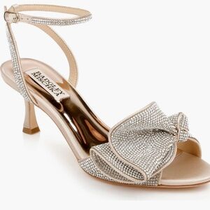 badgley mischka remi sandals nude size 7 new retail price 250$